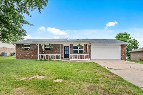 5664 Walden St, Lowell, AR 72745