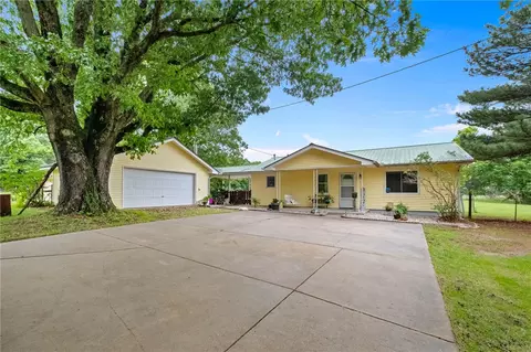 10853 412 Hwy, Kansas, OK 74347