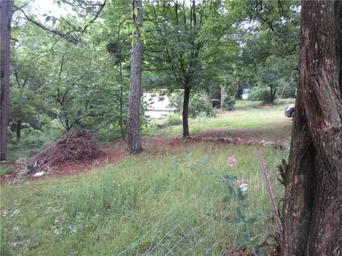 391 County Road 207, Eureka Springs, AR 72632