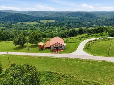 488 Madison 1556, Eureka Springs, AR 72632