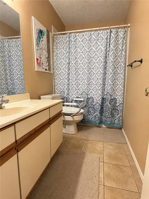 1813 S 1815 S 14th Pl, Rogers, AR 72758