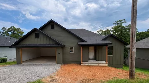 16 Reading Ln, Bella Vista, AR 72714