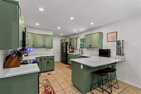 25 Overton Dr, Bella Vista, AR 72714