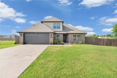 804 W Shane Ct, Siloam Springs, AR 72761