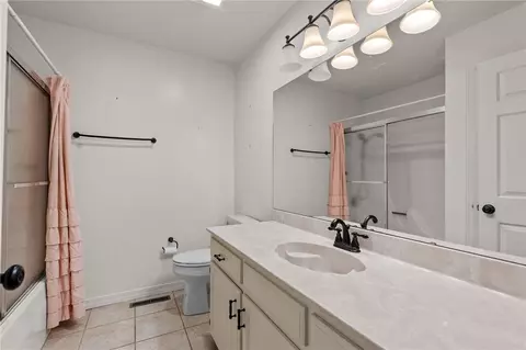 Bath - 302 Tamarind St, Harrison, AR 72601 photo 3 of 6