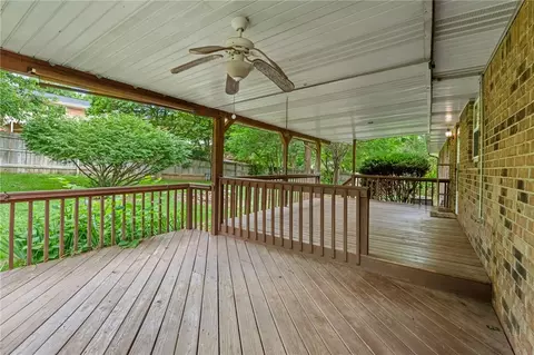 Exterior - 302 Tamarind St, Harrison, AR 72601 photo 5 of 8