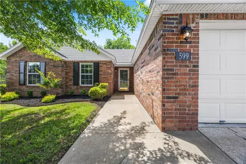 599 Richland Creek Ave, Elkins, AR 72727