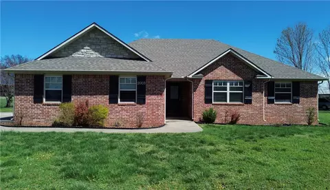 2003 Estates Dr, Grove, OK 74344