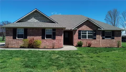 2003 Estates Dr, Grove, OK 74344