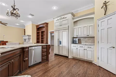 Kitchen - 10904 Kettering Ln, Fort Smith, AR 72908 photo 6 of 7