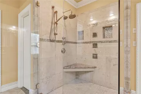 Bath - 10904 Kettering Ln, Fort Smith, AR 72908 photo 4 of 10