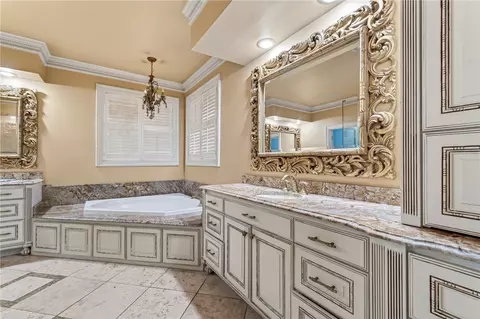 Bath - 10904 Kettering Ln, Fort Smith, AR 72908 photo 5 of 10