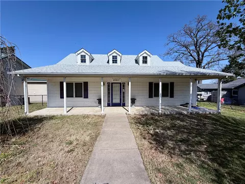25831 621 Rd, Grove, OK 74344