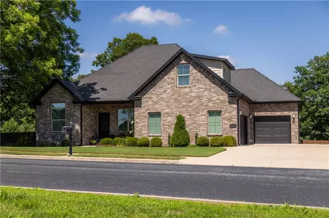 21796 Friendship View Dr, Springdale, AR 72764