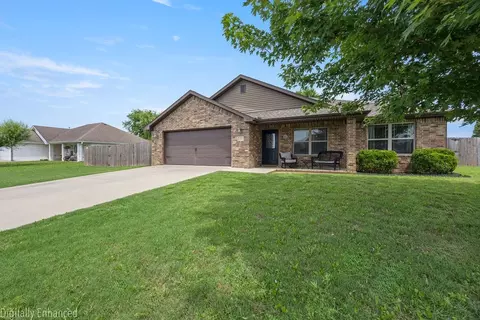 1401 Arkansas Ln, Prairie Grove, AR 72753
