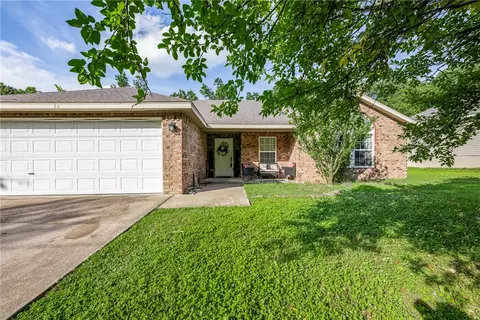 10 Boreland Ln, Bella Vista, AR 72715