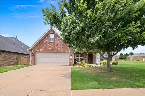 6502 S 49th St, Rogers, AR 72758