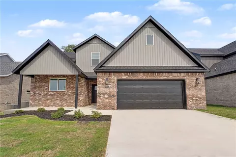 6605 Crabapple St, Bentonville, AR 72712