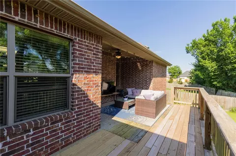 Exterior - 7114 Devonshire Ave, Springdale, AR 72762 photo 9 of 15