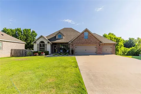 7114 Devonshire Ave, Springdale, AR 72762