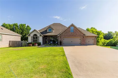 7114 Devonshire Ave, Springdale, AR 72762