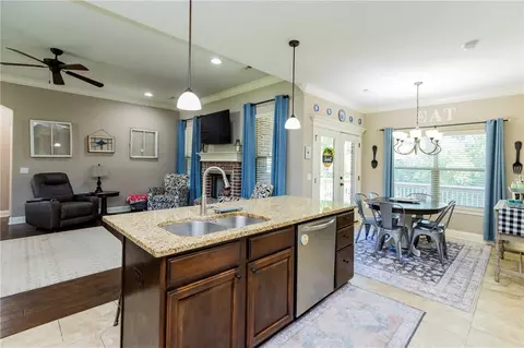 Kitchen - 7114 Devonshire Ave, Springdale, AR 72762 photo 1 of 3