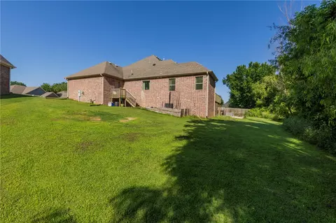 Exterior - 7114 Devonshire Ave, Springdale, AR 72762 photo 6 of 15