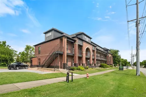1115 N Leverett Ave #103, Fayetteville, AR 72703