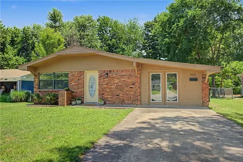 803 Gail St, Springdale, AR 72762