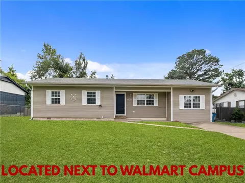 2302 Beth Ln, Bentonville, AR 72712