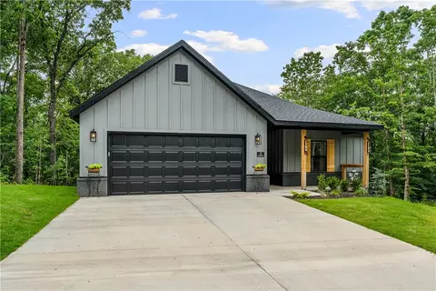 3 Arrow Dr, Bella Vista, AR 72714