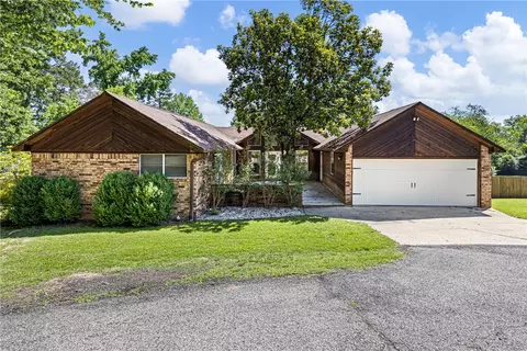 1103 S Inglewood Ave, Russellville, AR 72801