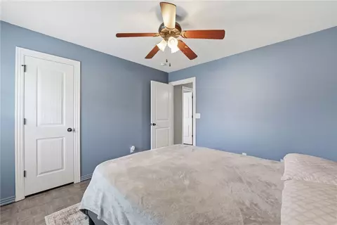 Bedroom - 2901 S E St, Rogers, AR 72758 photo 4 of 4