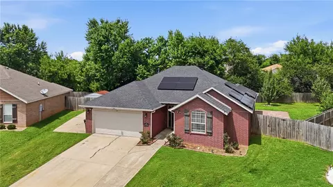 View/Area - 2901 S E St, Rogers, AR 72758 photo 1 of 5