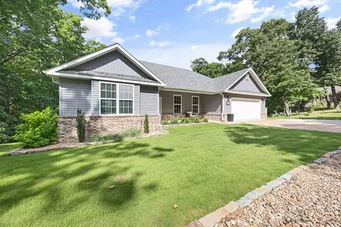 11 Melbourn Dr, Bella Vista, AR 72714