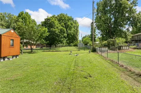 Exterior - 106 Cardinal St, Harrison, AR 72601 photo 5 of 7