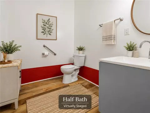 Bath - 106 Cardinal St, Harrison, AR 72601 photo 5 of 8