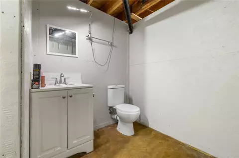 Bath - 106 Cardinal St, Harrison, AR 72601 photo 6 of 7