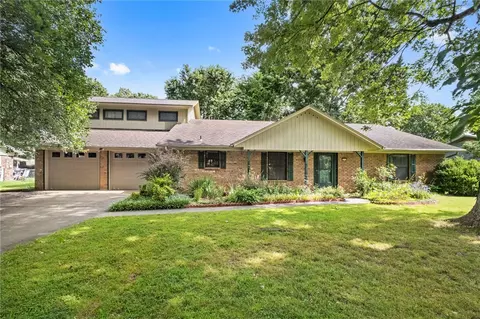 2514 E Sharon St, Fayetteville, AR 72703