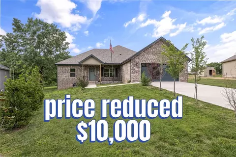 48 Queensferry Ln, Bella Vista, AR 72715