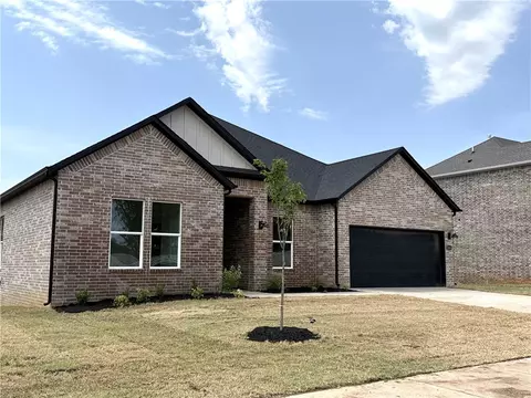 5353 Annika Ave, Springdale, AR 72762