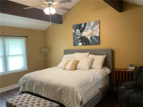 Bedroom - 1800 Capps Rd #8, Harrison, AR 72601 photo 2 of 2