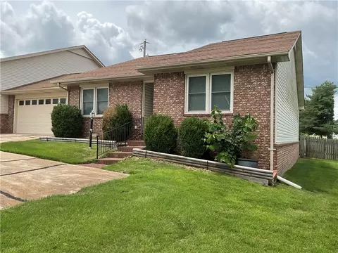 1800 Capps Rd #8, Harrison, AR 72601