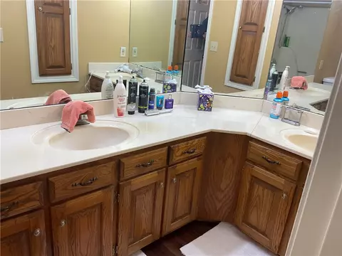 Bath - 1800 Capps Rd #8, Harrison, AR 72601 photo 3 of 3