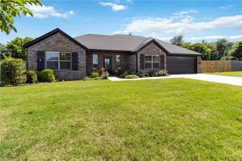 515 Vista Del Valle St, Farmington, AR 72730
