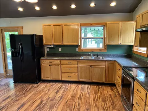 Kitchen - 263 Nc 3951, Marble Falls, AR 72648 photo 1 of 2