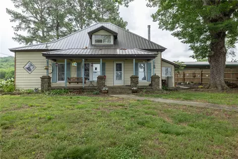 15332 Tuttle Rd, Elkins, AR 72727