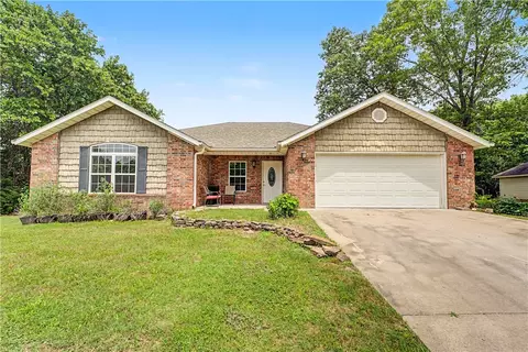 112 Granshire Dr, Bella Vista, AR 72714