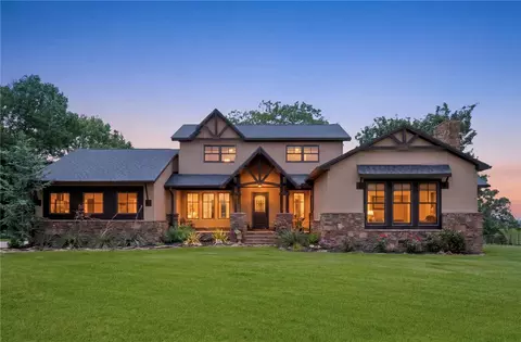 12265 S Pleasant Valley Rd, Gentry, AR 72734