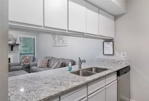 Kitchen - 152 Turnberry Dr #3, Branson, MO 65616 photo 4 of 4